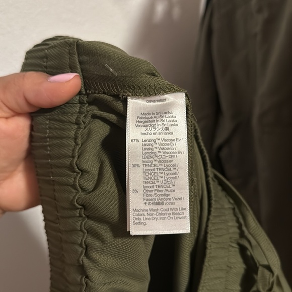 Madewell Straight Cargo Pants in Softdrape - Picture 8 of 10